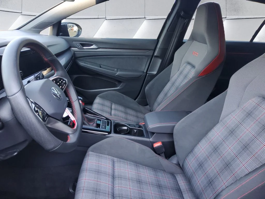 Certified Used 2024 Black Volkswagen S image 7