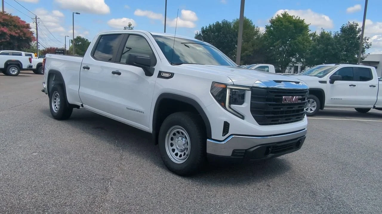 New 2026 Summit White GMC Pro image 2