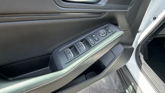 2023 Honda Accord Hybrid Sport - Photo 19