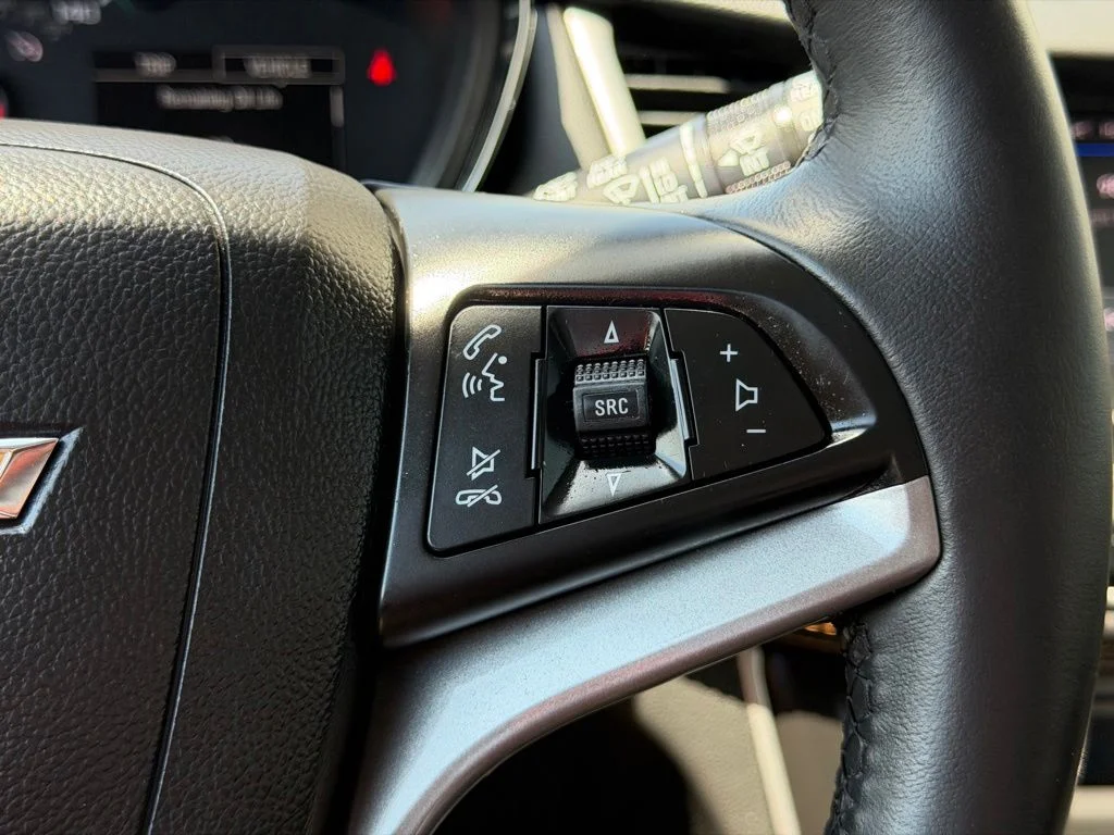 Used 2022 Gray Chevrolet LT image 19