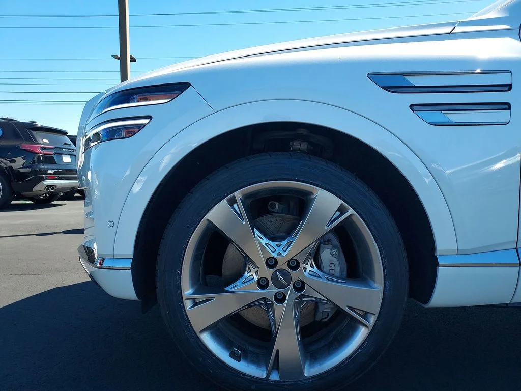 Used 2023 White Genesis 3.5T image 16