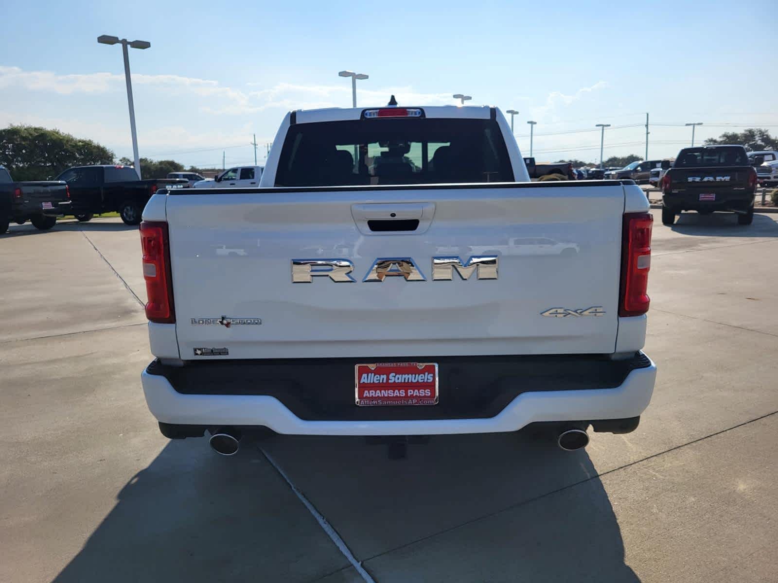 New 2026 Bright White Clear-Coat Exterior Paint RAM Lone Star image 4