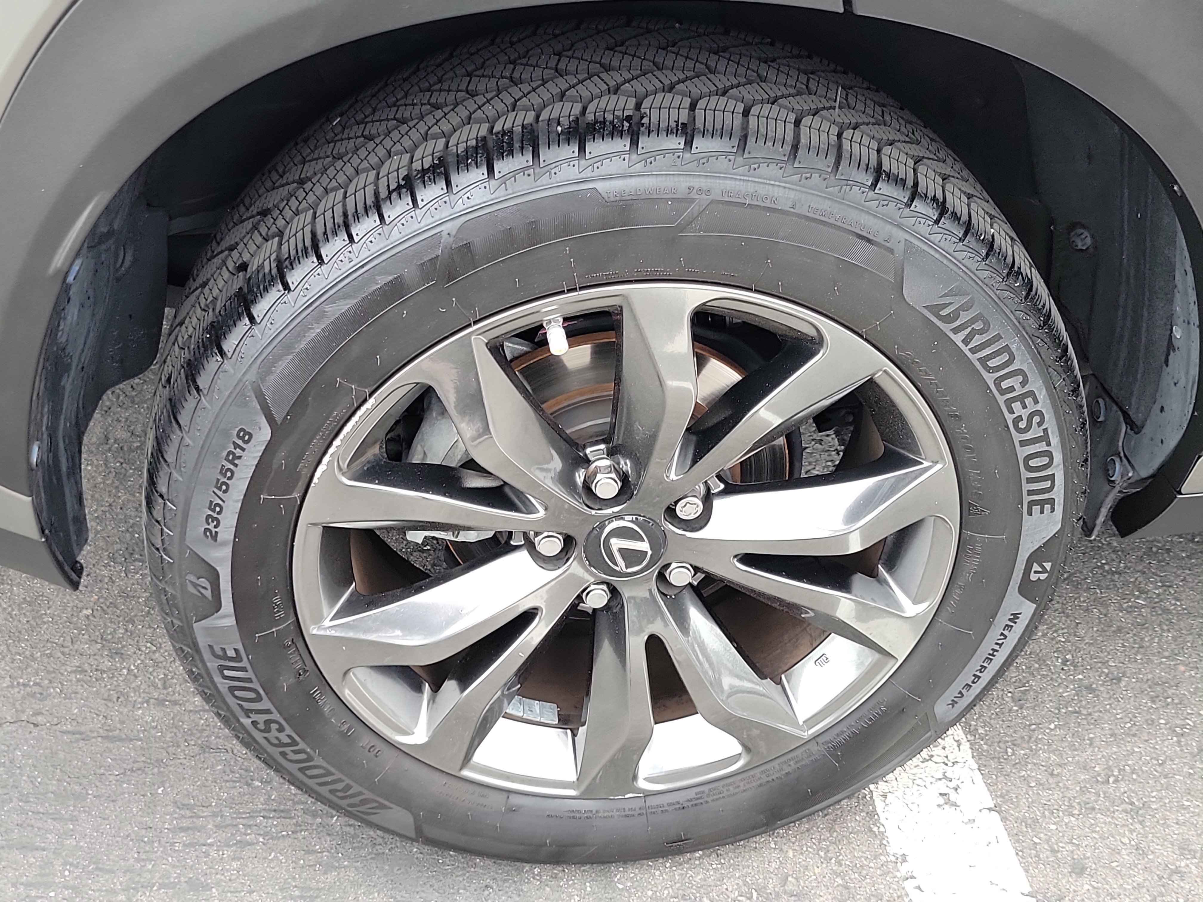 Used 2018 Atomic Silver Lexus  image 27