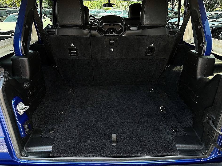 Used 2020 Ocean Blue Metallic Clearcoat Jeep Freedom image 27