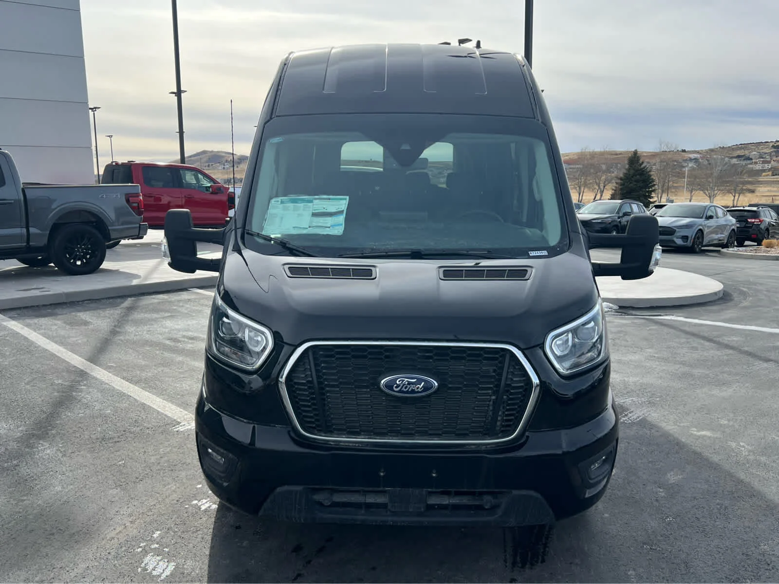 2024 Ford Transit Passenger Van XLT - Photo 3