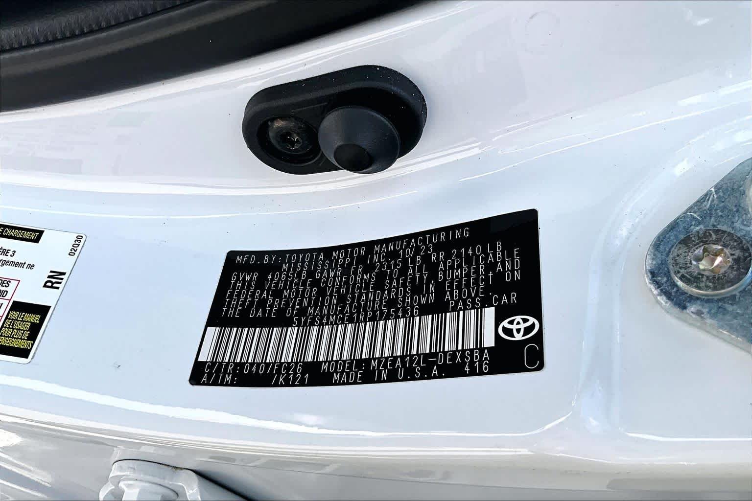 Used 2024 Ice Cap Toyota SE image 35