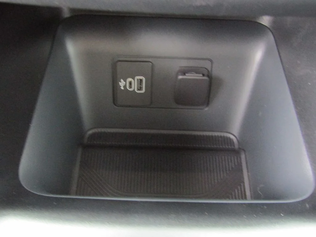 New 2026 Agate Black Metallic Ford Tremor® image 35