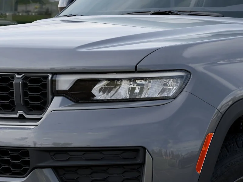 New 2027 Sting-Gray Clear-Coat Paint Jeep Laredo Altitude image 11