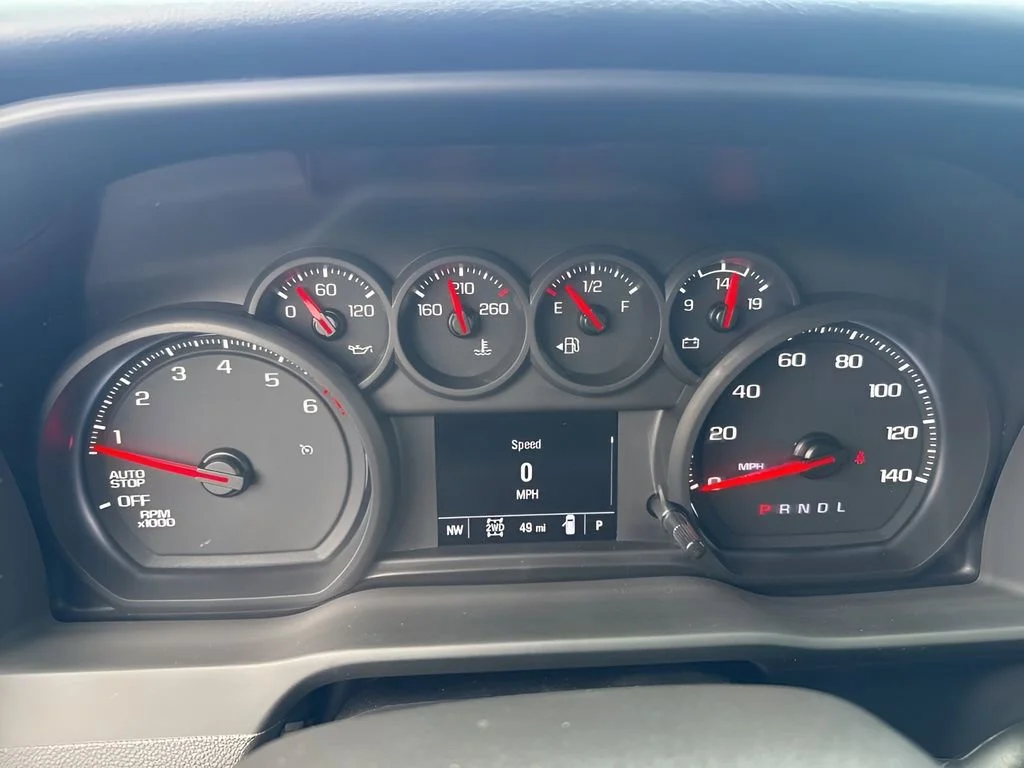 Used 2025 Summit White Chevrolet Custom image 26