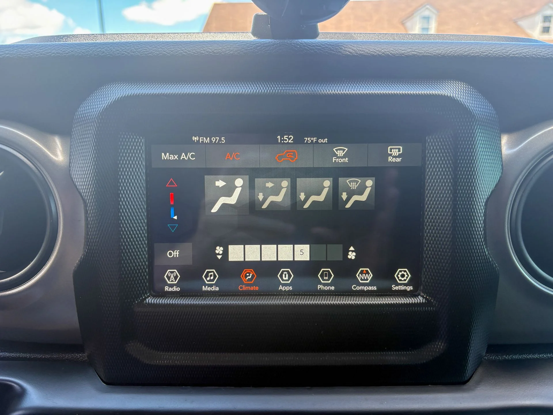 Used 2022 Black Jeep  image 33