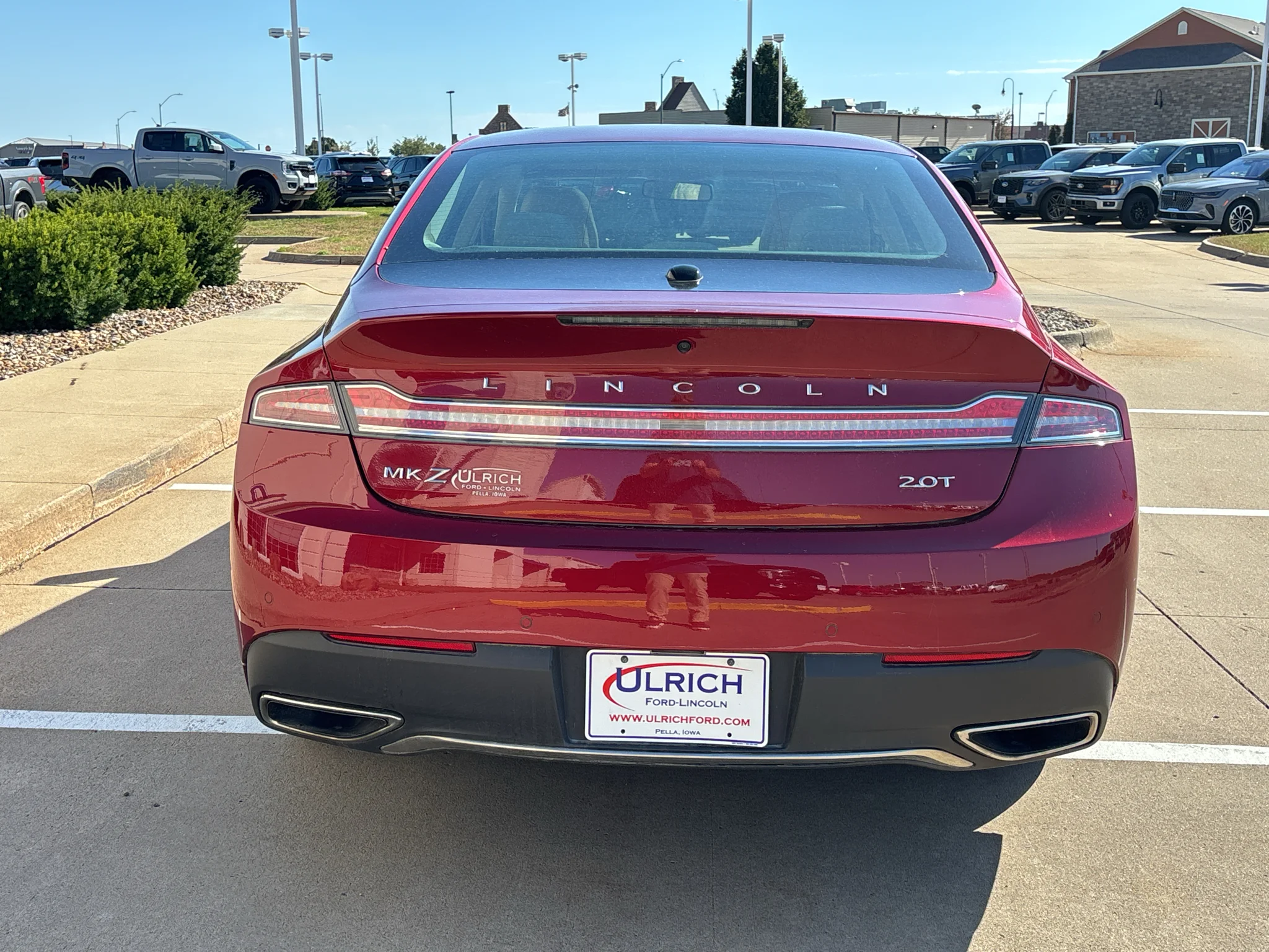Used 2017 Ruby Red Metallic Tinted Clearcoat Lincoln Select image 7