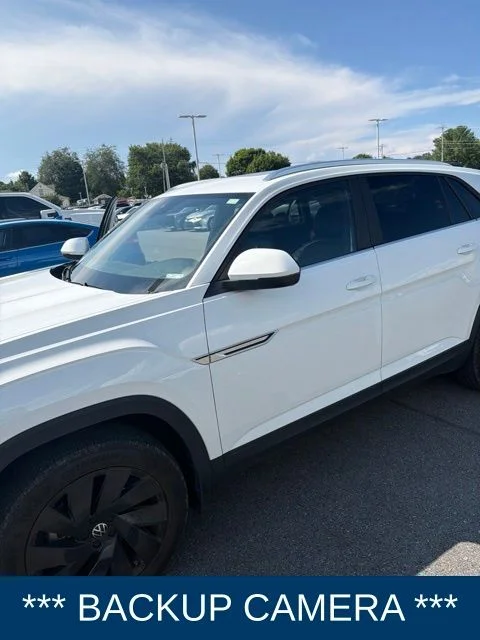 Used 2024 White Volkswagen 2.0T SE w/Technology image 3