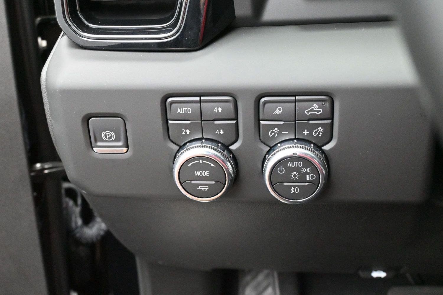 Used 2026 Onyx Black GMC AT4 image 20