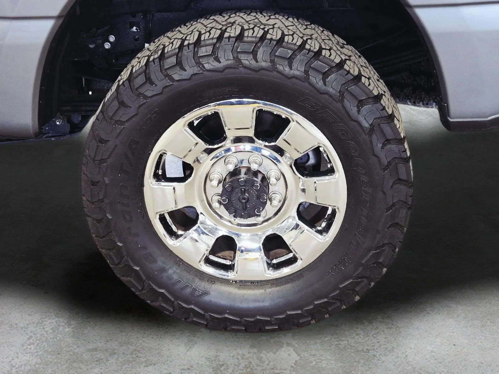 Used 2024 Carbonized Gray Ford Lariat image 10