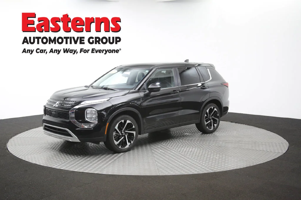 Used 2024 Black Mitsubishi SE image 57