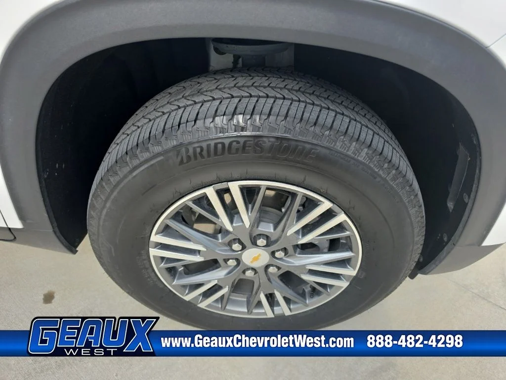 Used 2026 White Chevrolet LT image 12