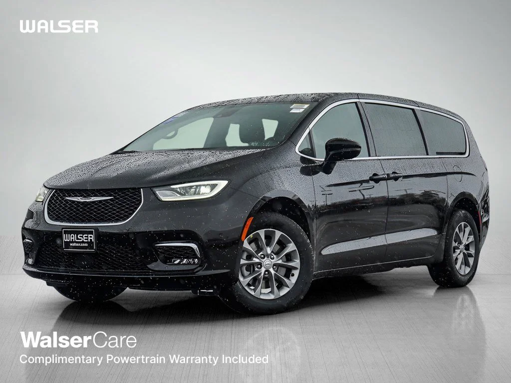 2026 Chrysler Pacifica Select AWD's photo