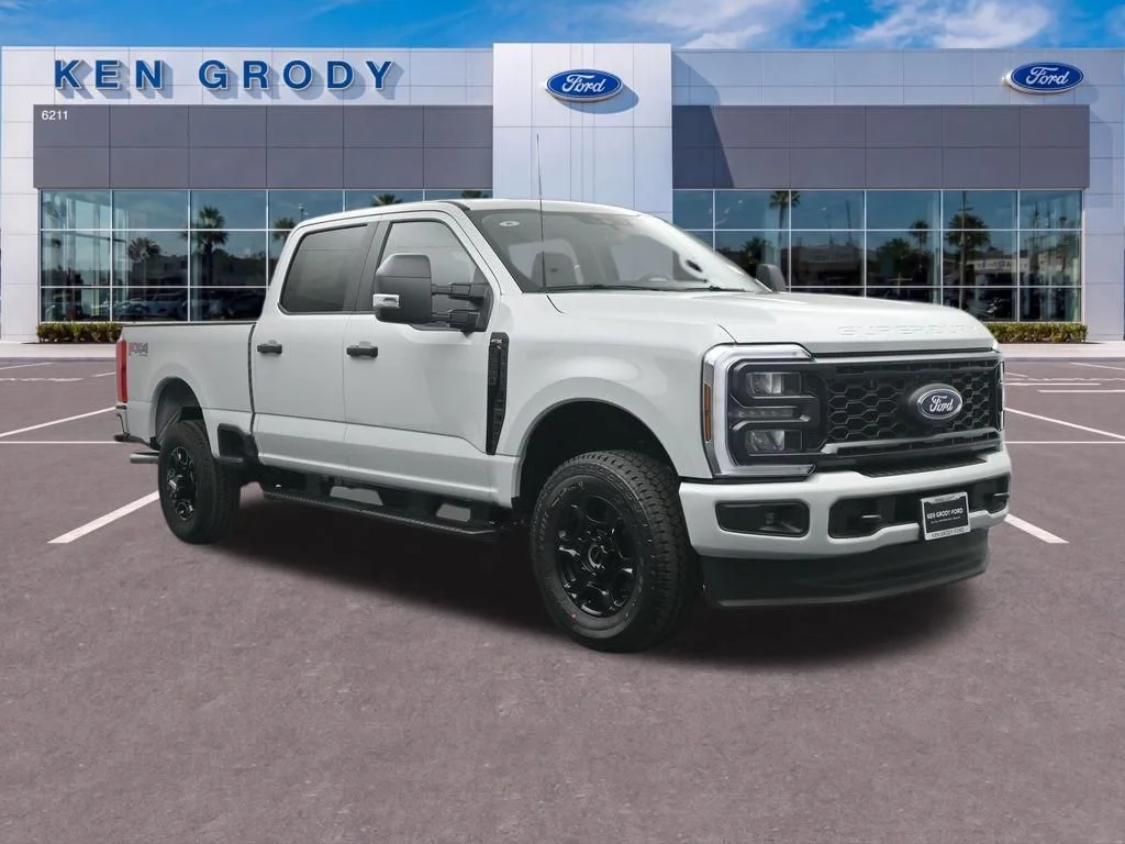 2026 Ford F-250 XL 4x4 Crew Cab 6-3/4' Box's photo