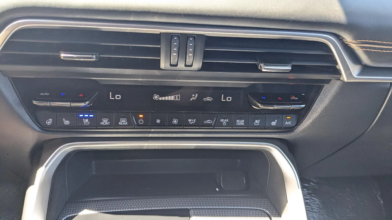 2024 Mazda CX-90 Premium Plus Package - Photo 27