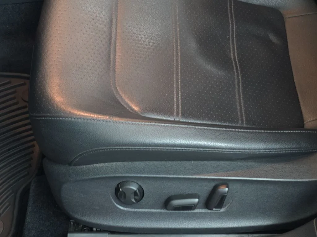 Used 2014 Platinum Gray Metallic Volkswagen 2.5L Wolfsburg Edition image 26