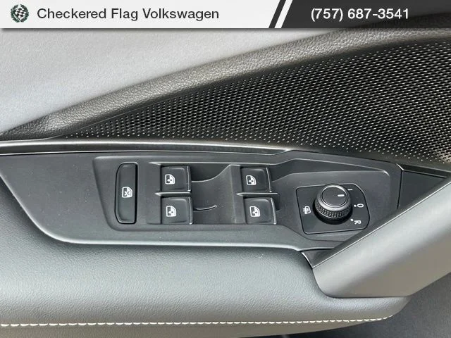 New 2026 Sandstone Volkswagen 2.0T SE R-Line Black image 15