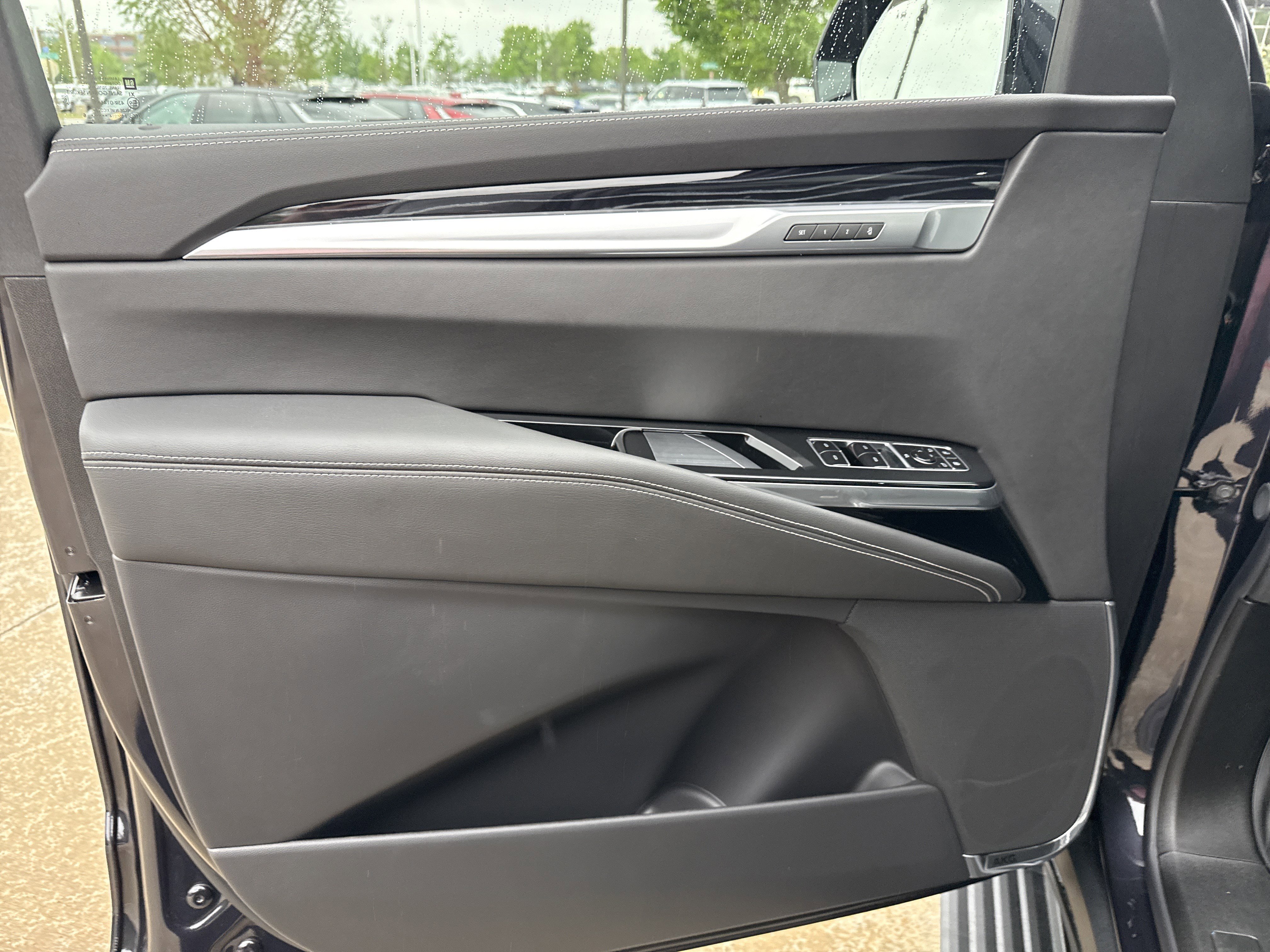 2026 Cadillac Escalade Sport - Photo 10