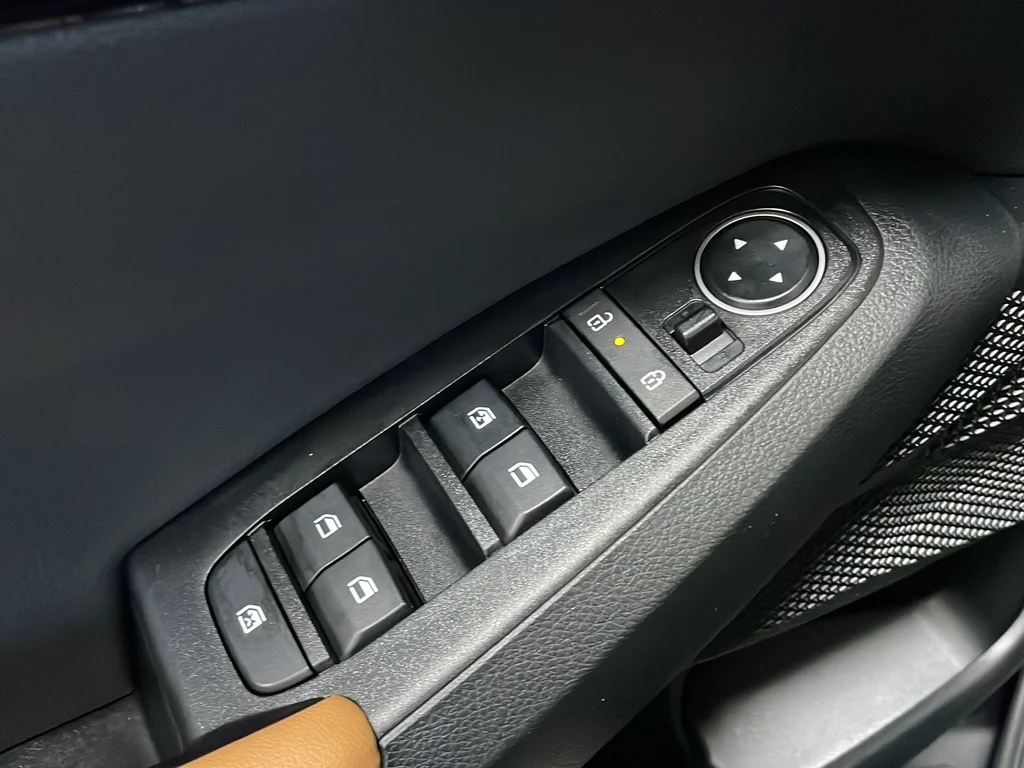 Used 2026 Black Kia EX image 39