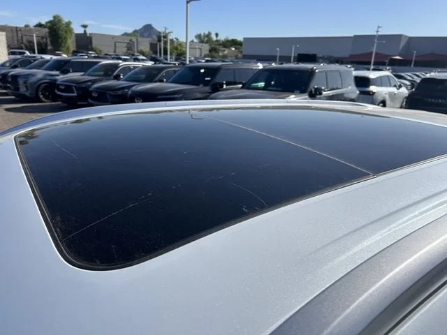 New 2027 RADIANT WHITE INFINITI Luxe FWD image 31