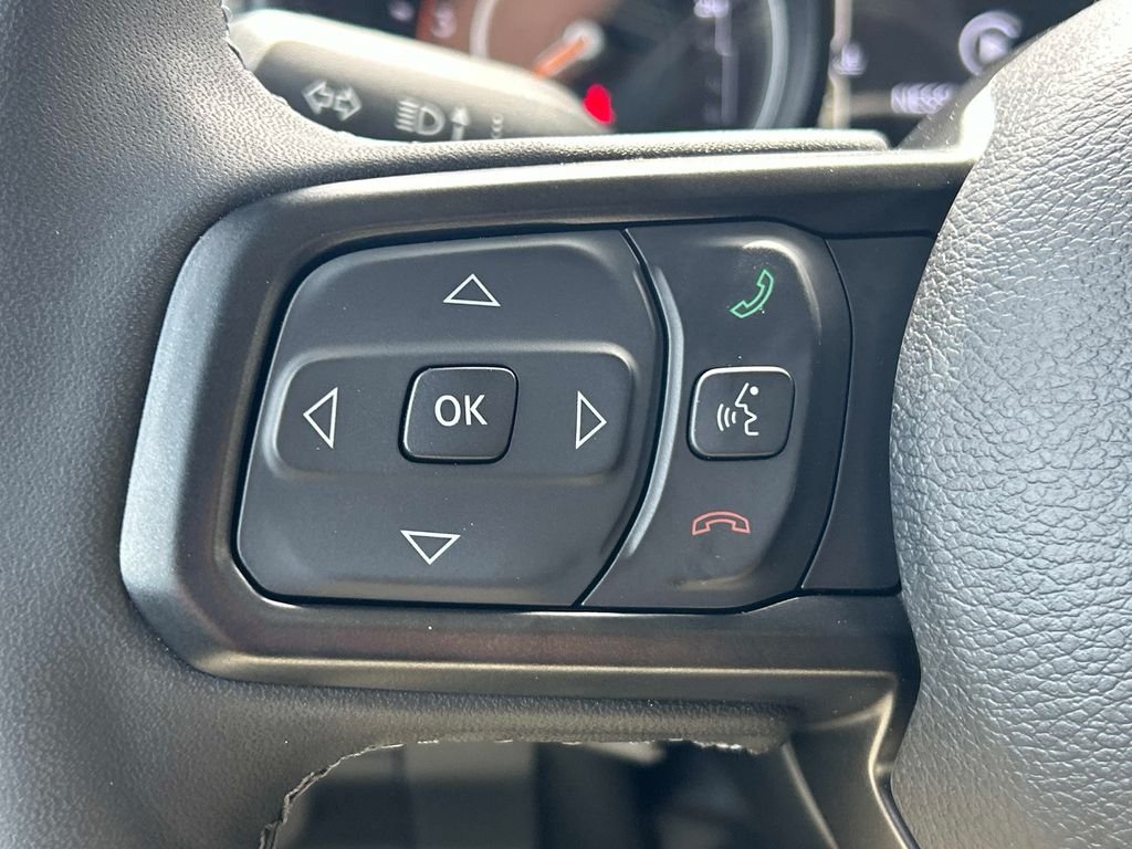 Used 2025 Black Jeep Sport S image 18