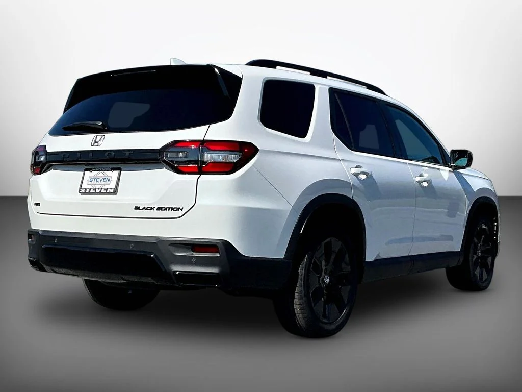 New 2026 Platinum White Pearl Honda AWD Black Edition image 6
