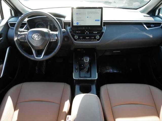Certified Used 2026 WIND CHILL PEARL* Toyota  image 10