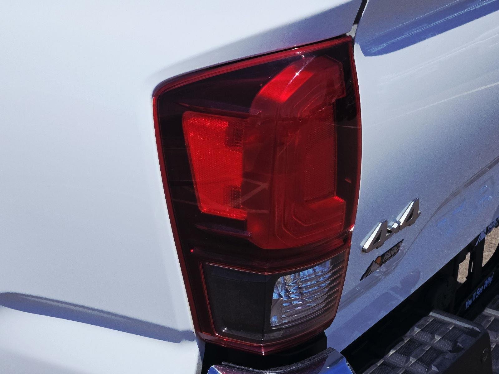 Used 2019 Super White Toyota SR5 image 15