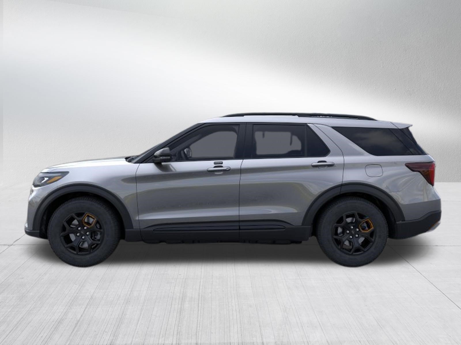 New 2026 Carbonized Gray Metallic Ford Tremor image 5