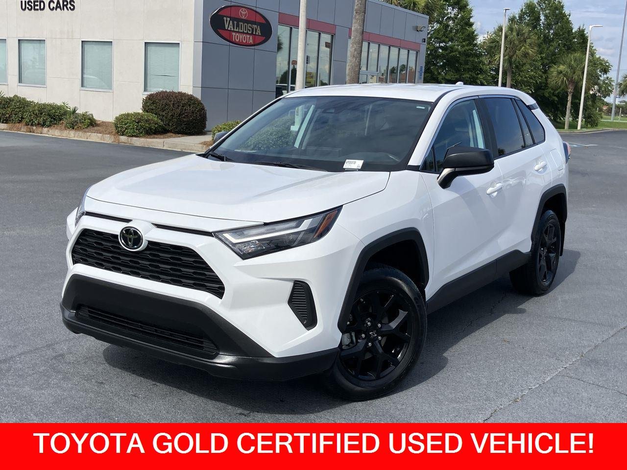 Used 2025 White (Ice Cap) Toyota LE image 1