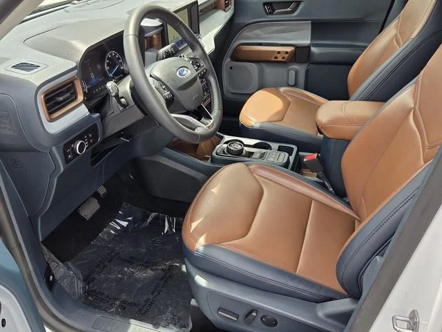Used 2023 White Ford Lariat image 10