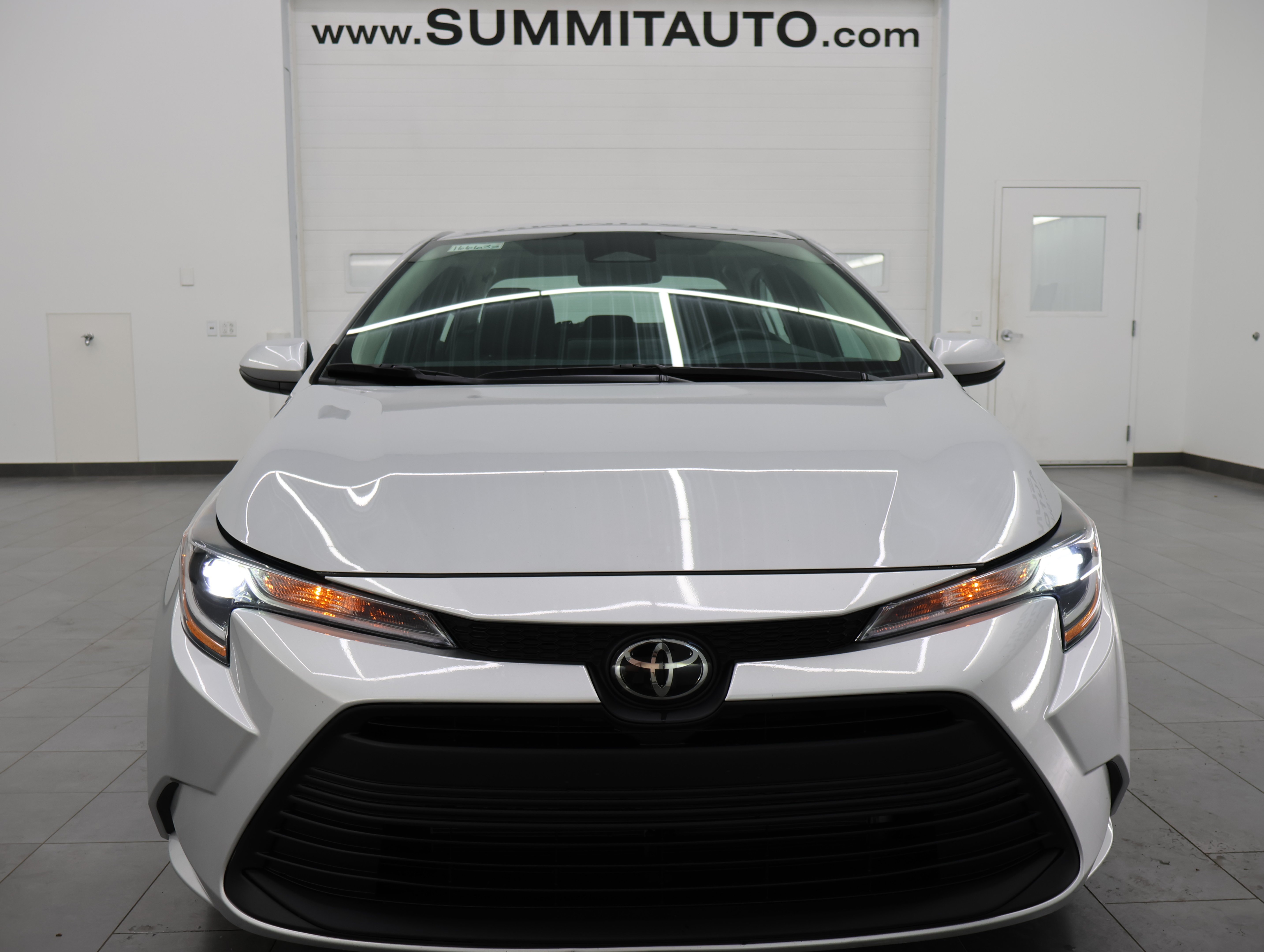 Used 2024 Classic Silver Metallic Toyota LE: LE-FOUR DOOR-FWD-ADAPTIVE CRUISE-BACKUP CAM-NEW TIRES image 17