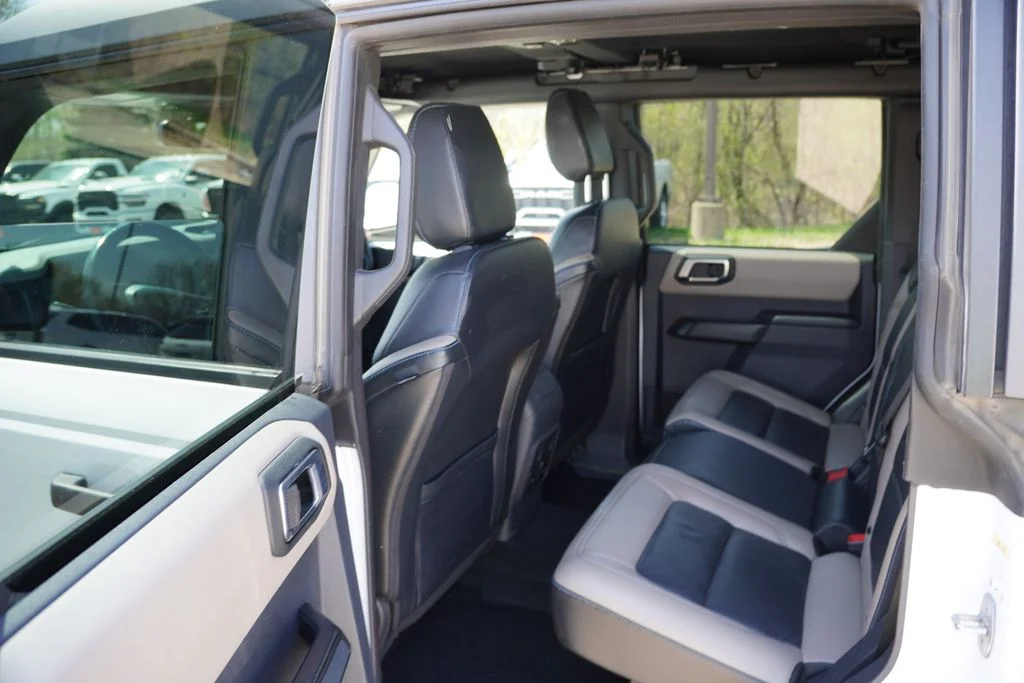 Used 2024 Oxford White Ford Wildtrak image 18