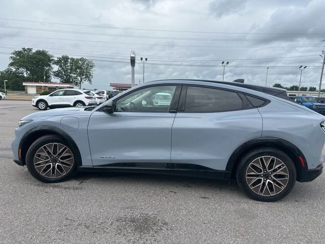 Used 2024 Glacier Gray Metallic Ford Premium image 27