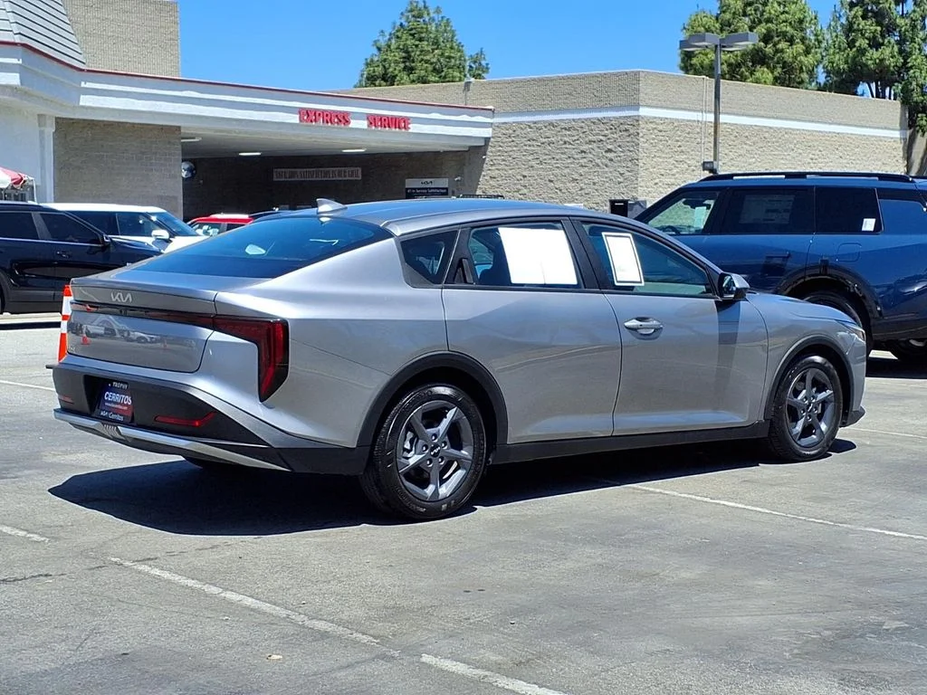 Certified Used 2025 Gray Kia LXS image 5