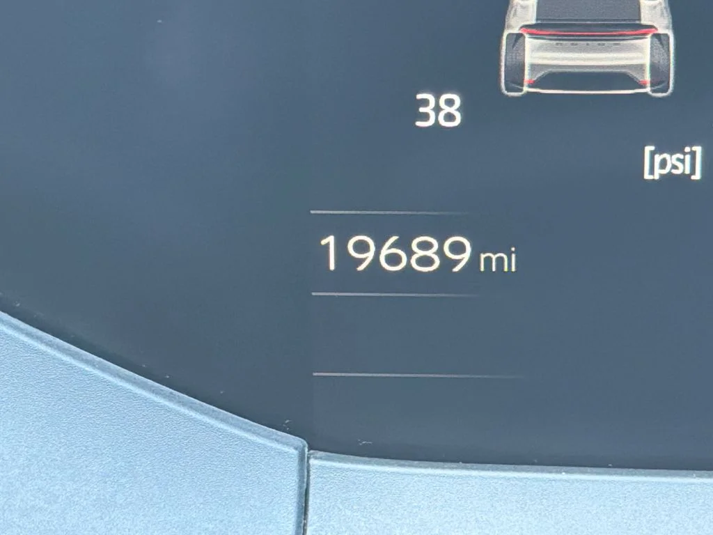 Used 2025  Toyota Limited image 28