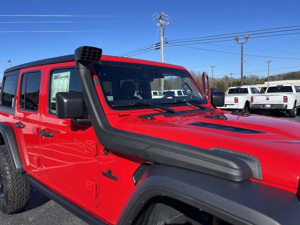 New 2024 Firecracker Red Clear-Coat Exterior Paint Jeep Rubicon image 26
