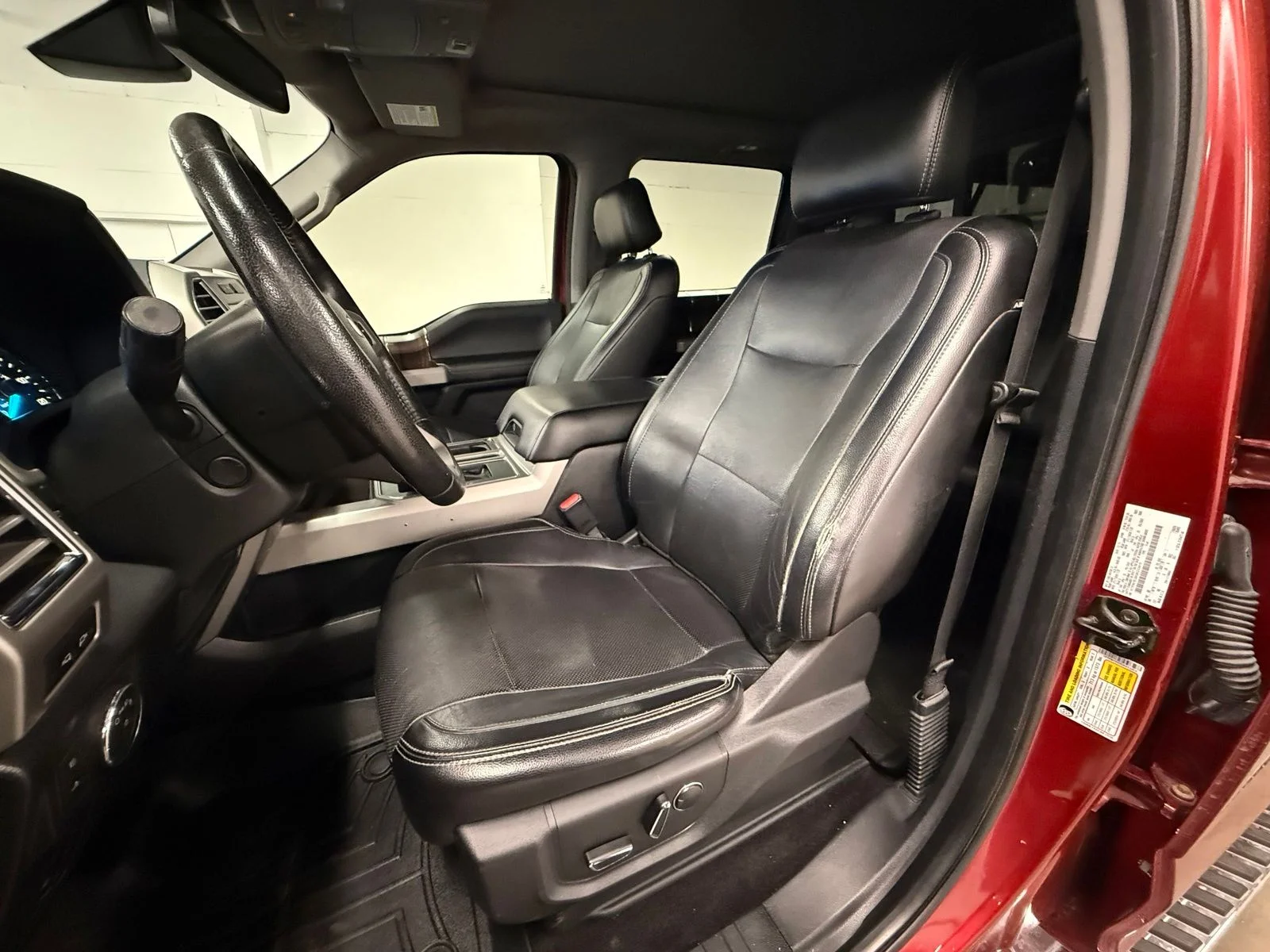 Used 2016 Red Ford Lariat image 18
