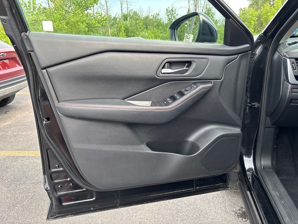 Used 2025 Black Nissan Rock Creek image 15