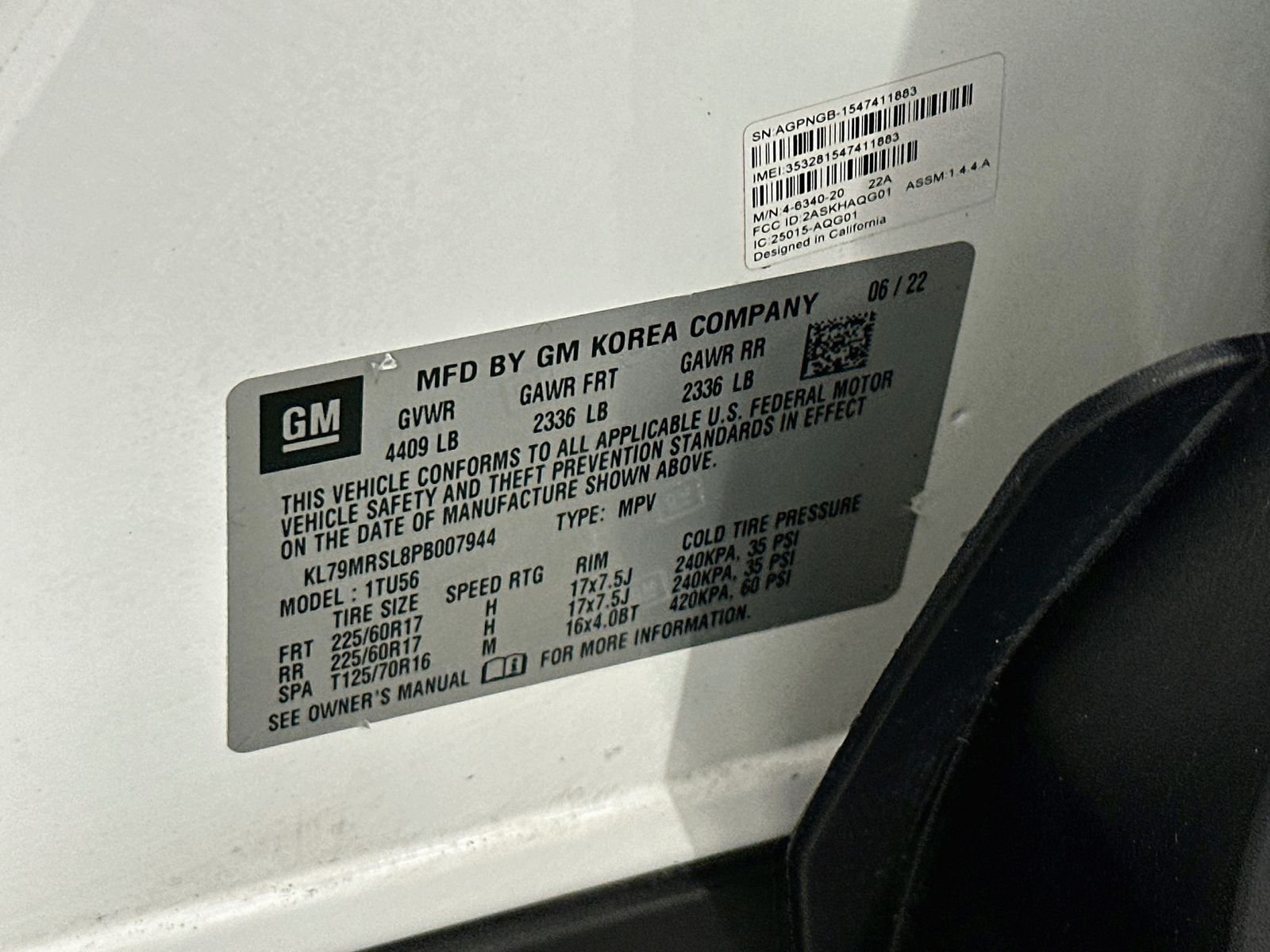 Used 2023 Summit White Chevrolet LT image 32