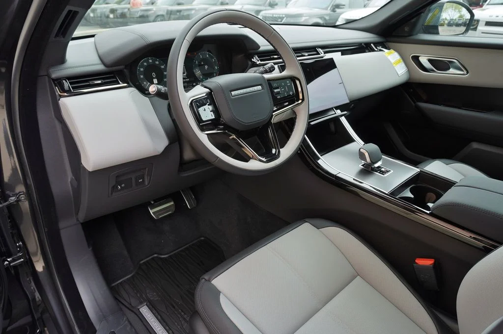 Used 2026 Gray Land Rover Dynamic SE image 12