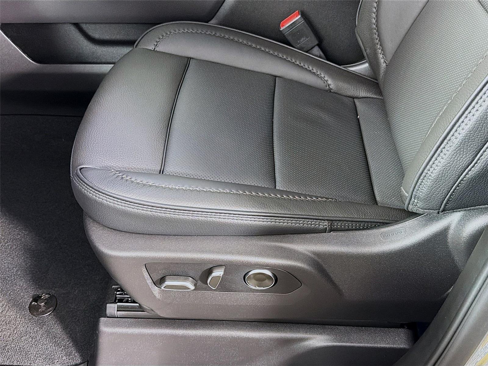 2026 GMC Sierra 3500HD Denali - Photo 22