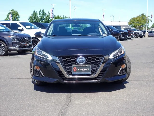 Used 2021 Black Nissan 2.5 SR image 3