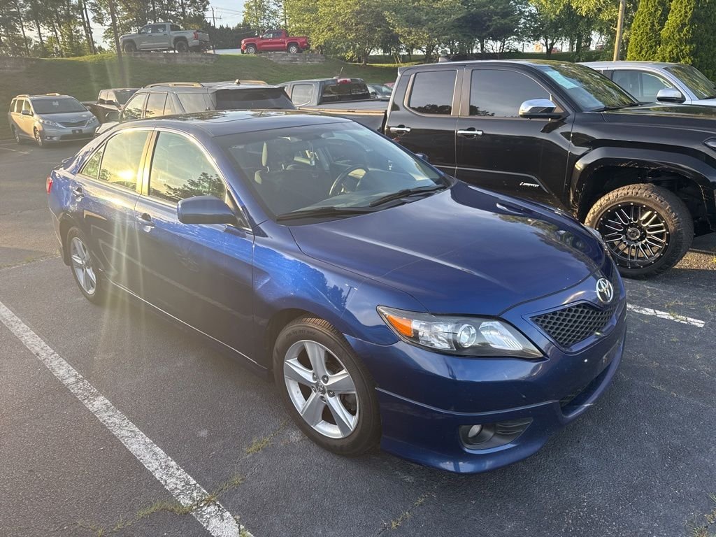 2011 Toyota Camry 2.5 Auto SE's photo