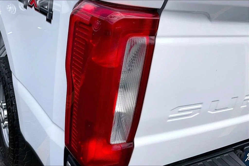 Used 2023 White Ford XL image 29