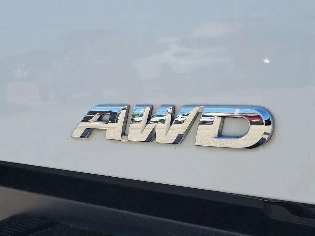 Used 2023 White Honda RTL image 6